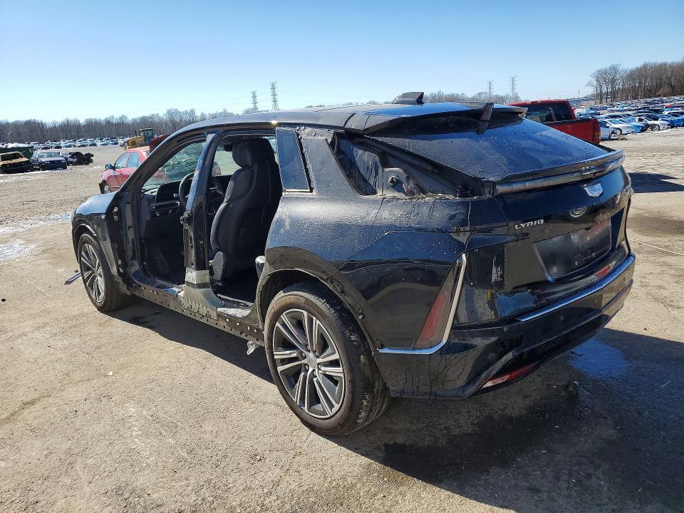 Photo 2 from auction – 2023 CADILLAC LYRIQ with VIN 1GYKPMRK4PZ002642