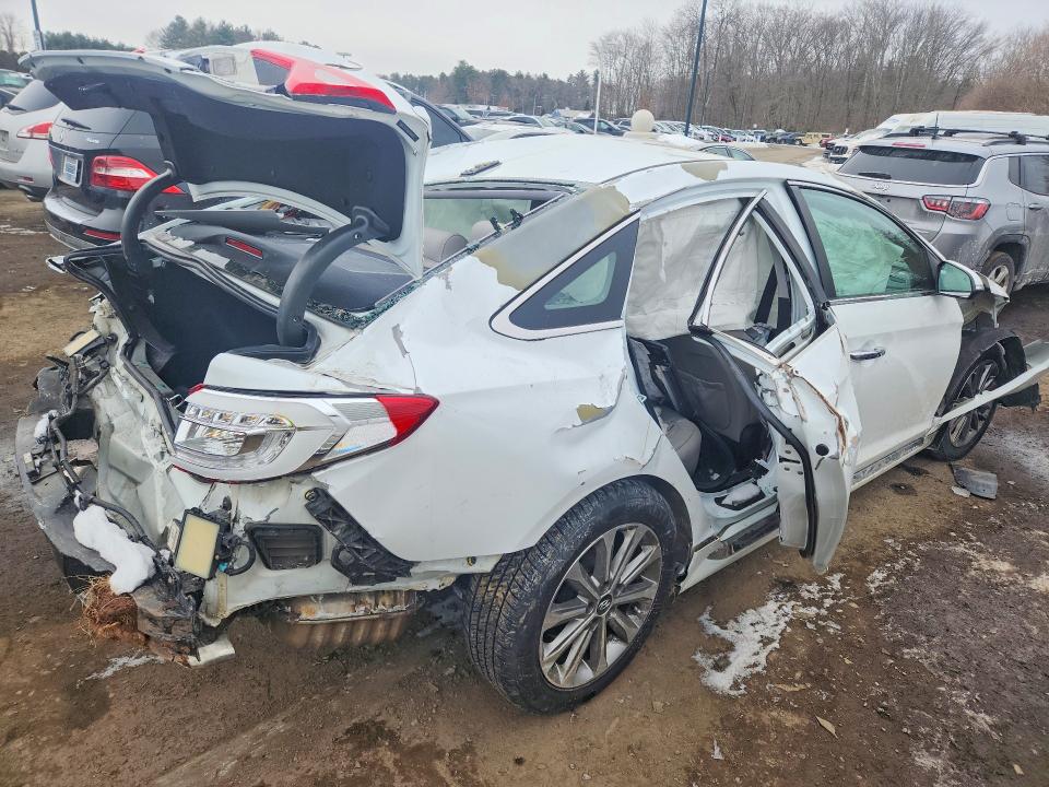 Photo 3 from auction – 2017 HYUNDAI SONATA with VIN 5NPE34AF4HH549822