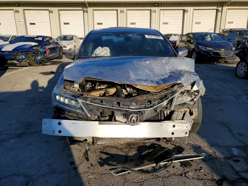 Photo 5 from auction – 2016 ACURA ILX with VIN 19UDE2F89GA019597