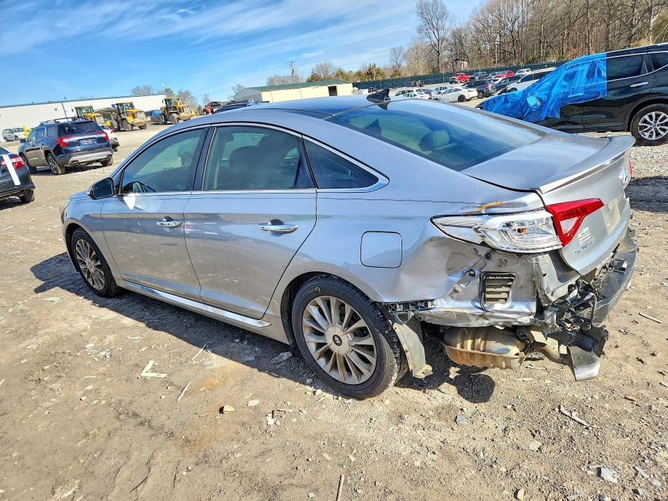 Photo 2 from auction – 2015 HYUNDAI SONATA with VIN 5NPE34AF5FH015838