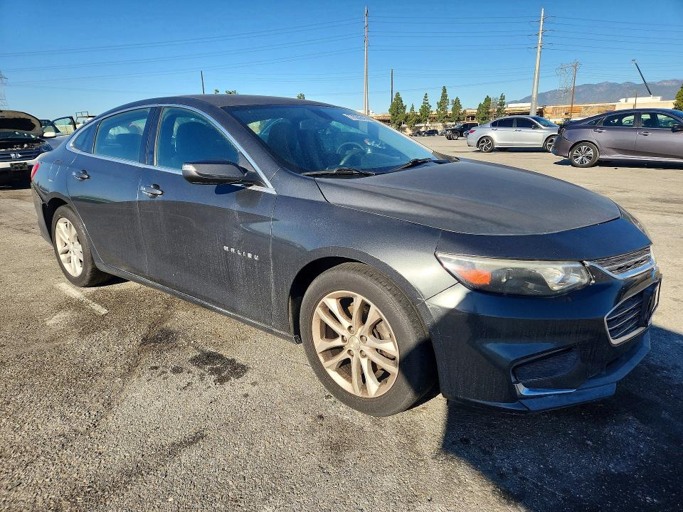 Photo 4 from auction – 2017 CHEVROLET MALIBU with VIN 1G1ZE5STXHF152737