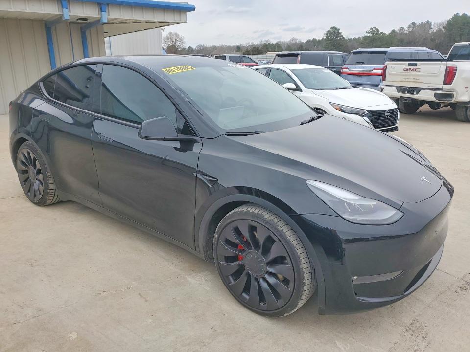 Photo 4 from auction – 2022 TESLA MODEL Y with VIN 7SAYGDEF8NF511695