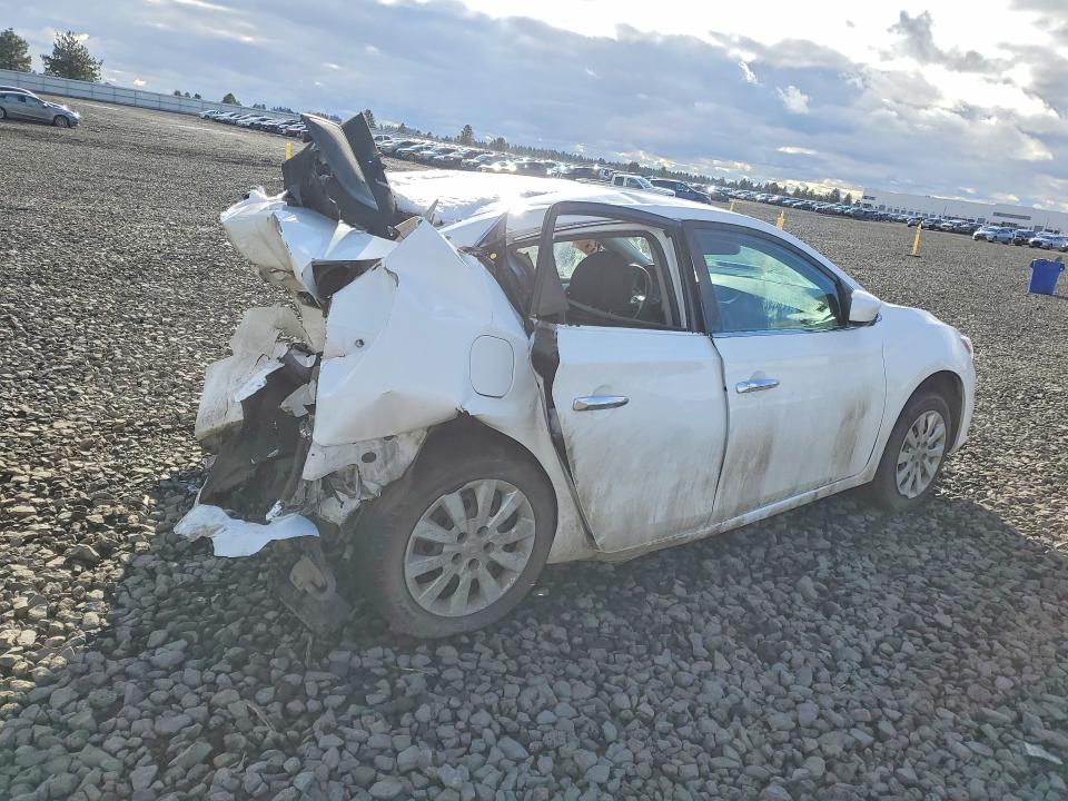 Photo 3 from auction – 2018 NISSAN SENTRA with VIN 3N1AB7AP1JY256855
