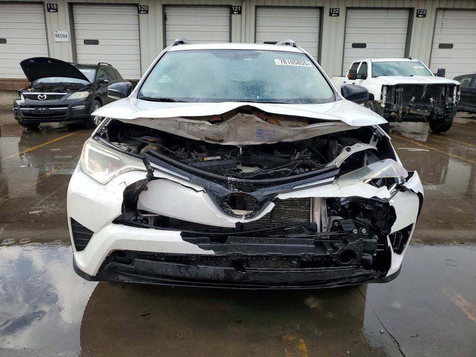 Photo 5 from auction – 2016 TOYOTA RAV4 with VIN 2T3BFREV3GW510591