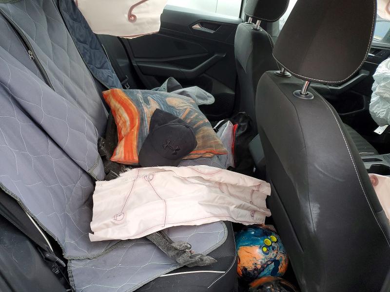 Photo 10 from auction – 2023 VOLKSWAGEN JETTA with VIN 3VWBM7BU1PM025208
