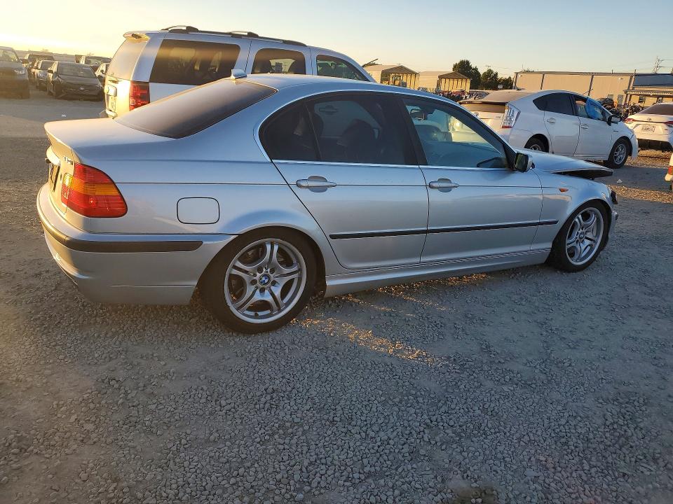 Photo 3 from auction – 2004 BMW 330 I with VIN WBAEV53404KM36762
