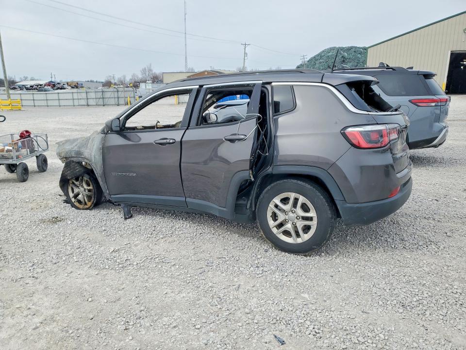 Photo 2 from auction – 2020 JEEP COMPASS with VIN 3C4NJCAB8LT124903