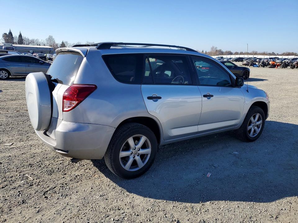 Photo 3 from auction – 2007 TOYOTA RAV4 with VIN JTMZD33VX75046128