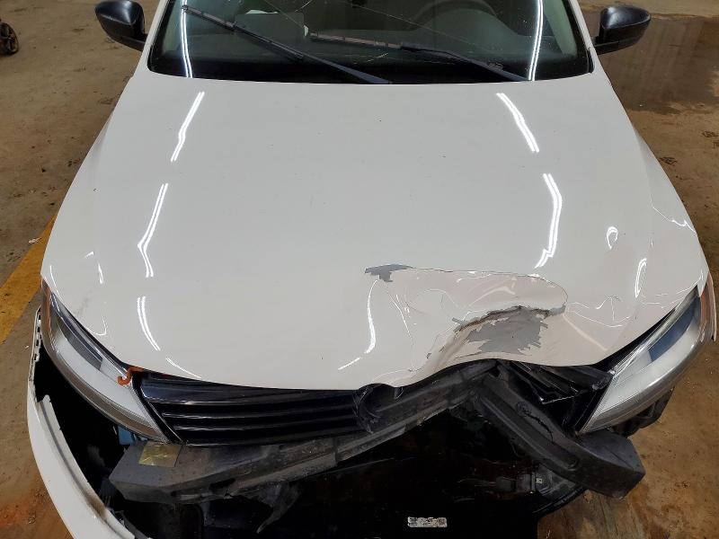 Photo 11 from auction – 2013 VOLKSWAGEN JETTA with VIN 3VW2K7AJ6DM430568