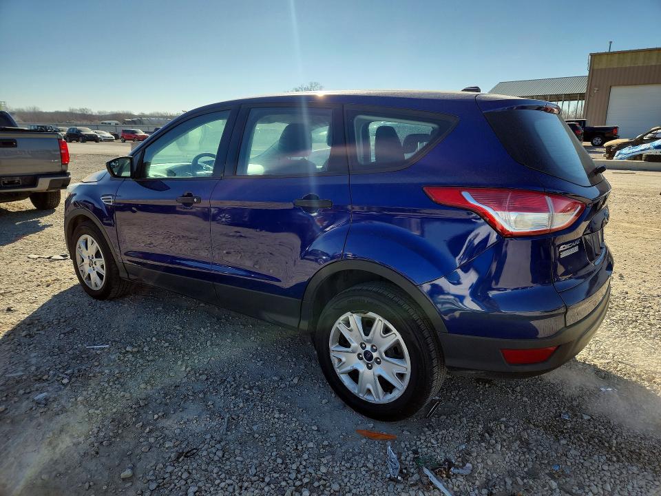 Photo 2 from auction – 2016 FORD ESCAPE with VIN 1FMCU0F71GUC26357