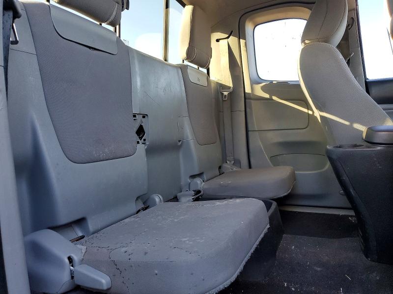 Photo 10 from auction – 2014 TOYOTA TACOMA with VIN 5TFTX4GN1EX036764