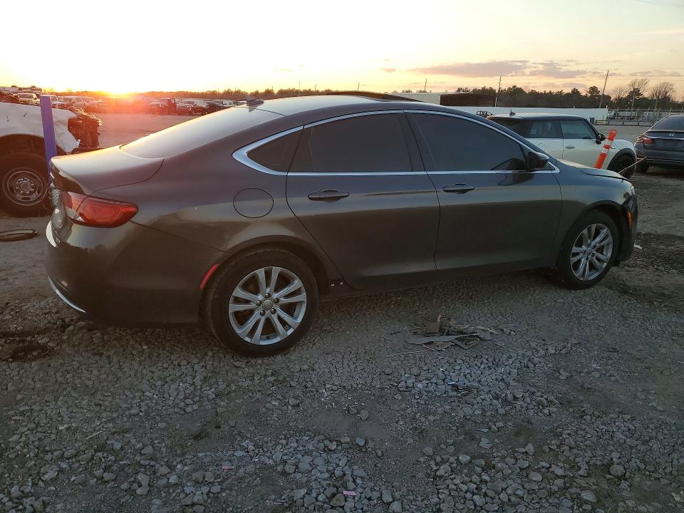 Photo 3 from auction – 2016 CHRYSLER 200 with VIN 1C3CCCAB6GN155935