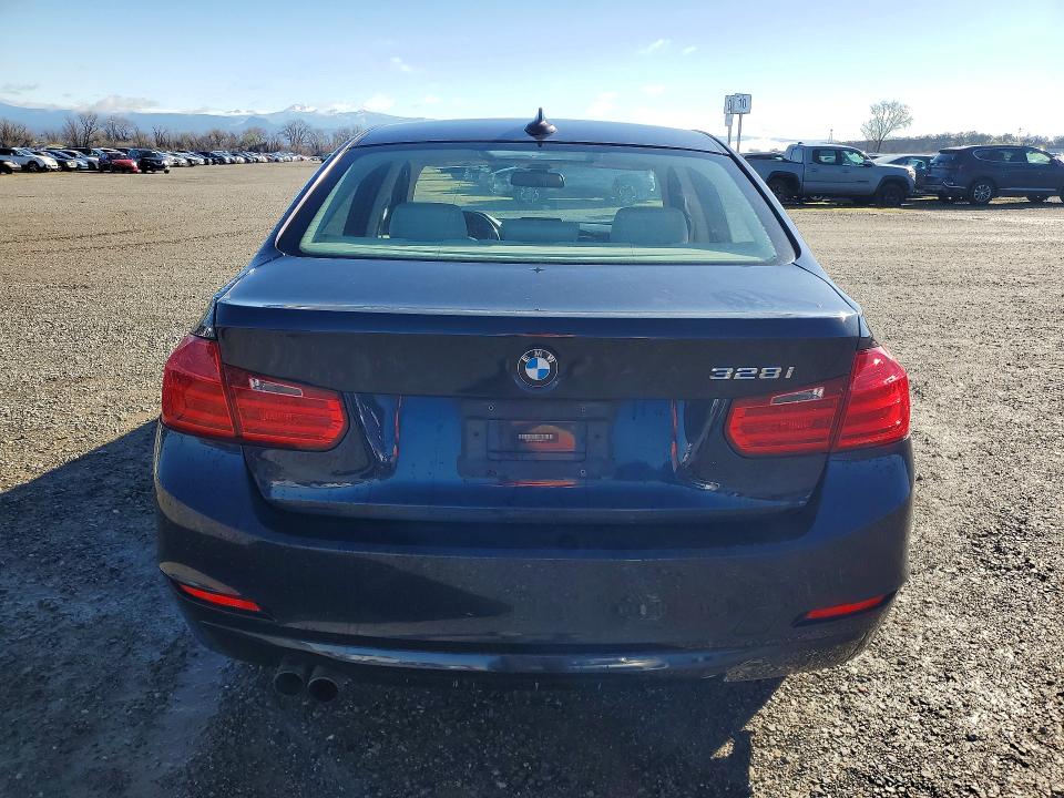 Photo 6 from auction – 2013 BMW 328 I SULE with VIN WBA3C1C52DF436267