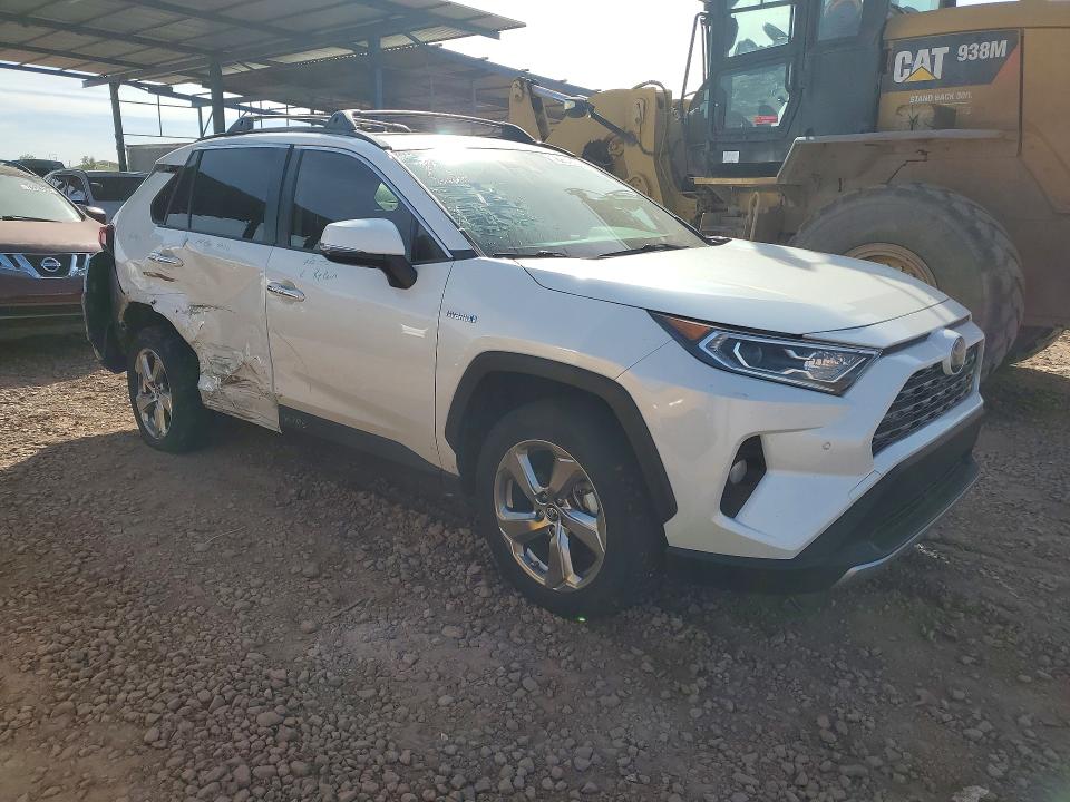 Photo 4 from auction – 2019 TOYOTA RAV4 with VIN JTMDWRFV1KD502860