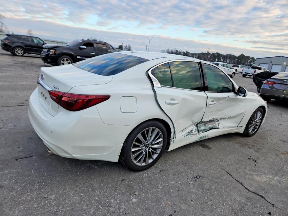 Photo 3 from auction – 2024 INFINITI Q50 LUXE with VIN JN1EV7BP9RM600048