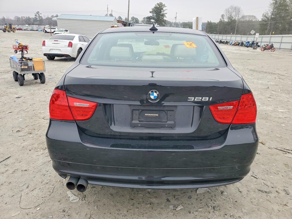 Photo 6 from auction – 2009 BMW 328 XI with VIN WBAPK73569A454606
