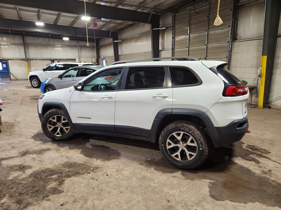 Photo 2 from auction – 2015 JEEP CHEROKEE with VIN 1C4PJMBS2FW525178
