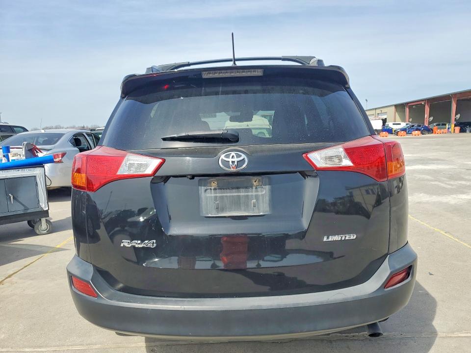 Photo 6 from auction – 2014 TOYOTA RAV4 with VIN 2T3YFREV2EW079054