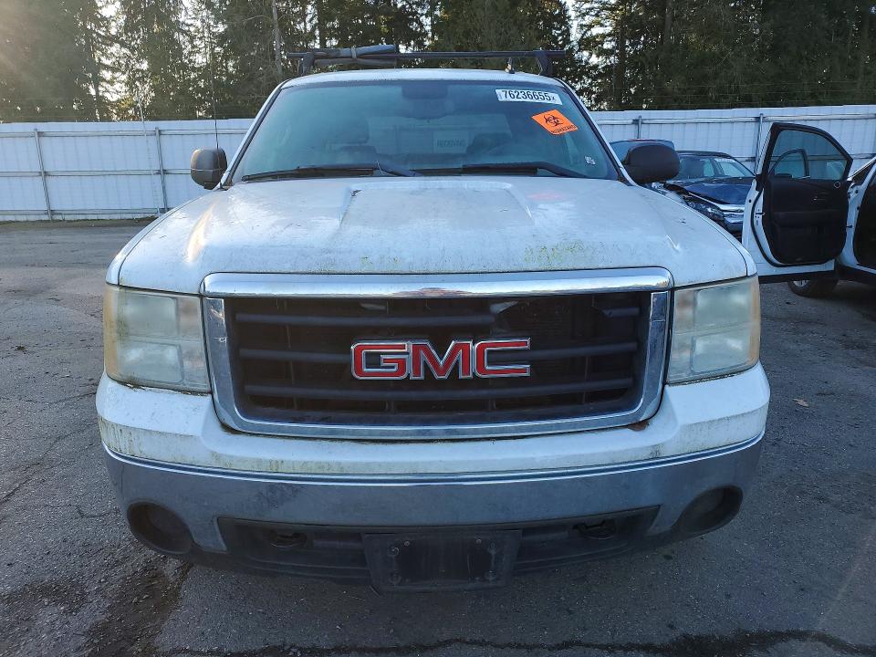 Photo 5 from auction – 2007 GMC NEW SIERRA with VIN 2GTEC13C471716634