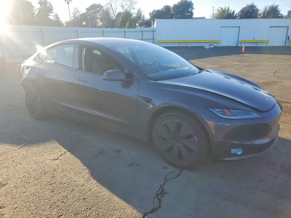 Photo 4 from auction – 2025 TESLA MODEL 3 with VIN 5YJ3E1EA2SF013696