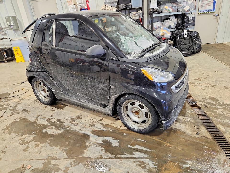 Photo 4 from auction – 2013 SMART FORTWO with VIN WMEEJ3BA1DK657962