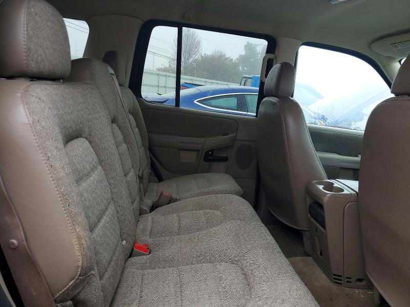 Photo 11 from auction – 2005 FORD EXPLORER with VIN 1FMZU62K85UA72203