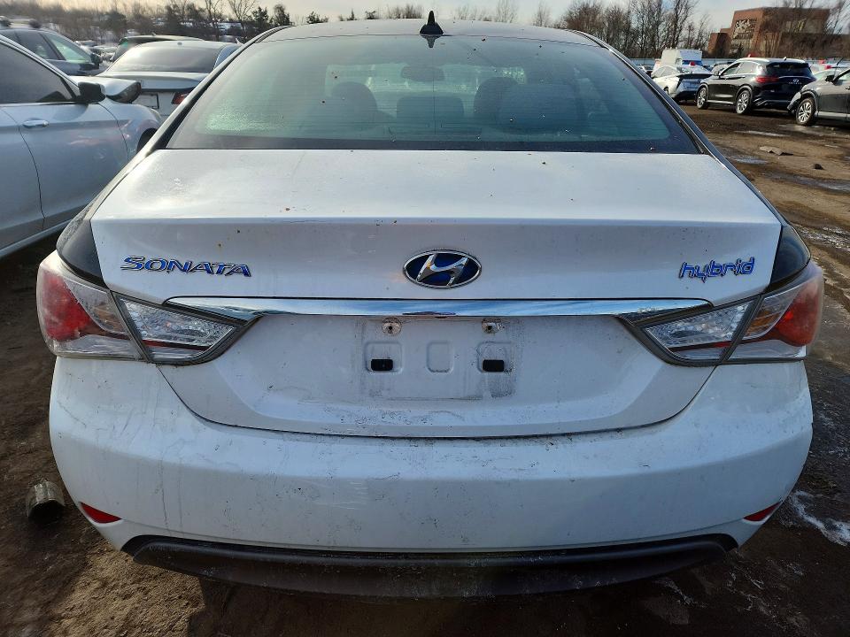 Photo 6 from auction – 2015 HYUNDAI SONATA with VIN KMHEC4A41FA120782
