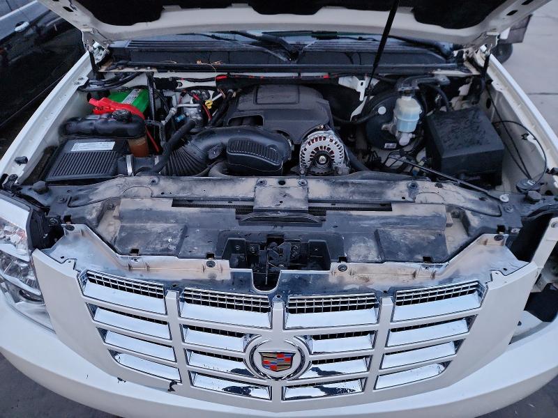 Photo 12 from auction – 2008 CADILLAC ESCALADE L with VIN 1GYFK63808R167422
