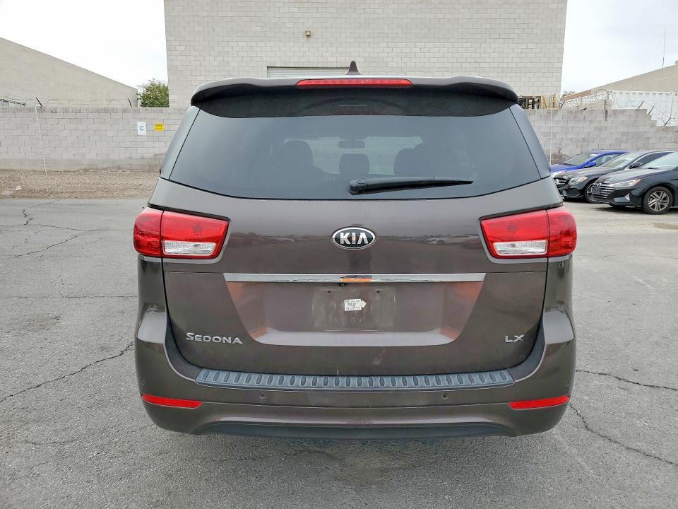Photo 6 from auction – 2017 KIA SEDONA with VIN KNDMB5C14H6326213