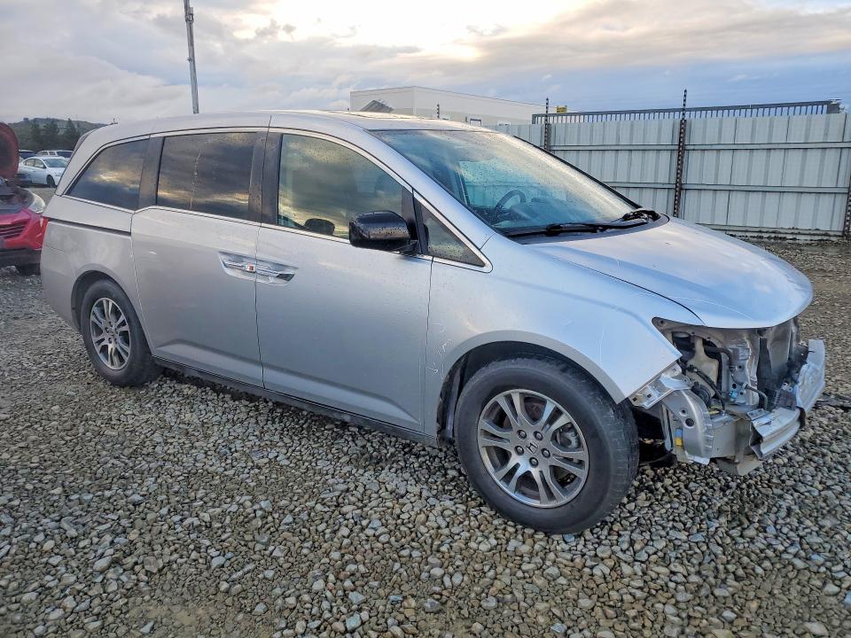 Photo 4 from auction – 2013 HONDA ODYSSEY EX with VIN 5FNRL5H61DB089962