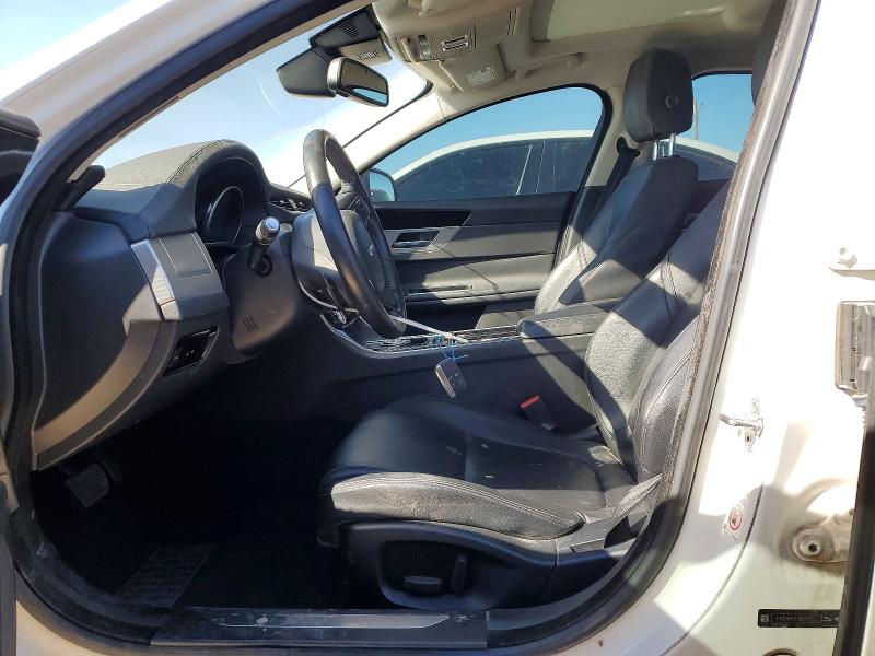 Photo 7 from auction – 2017 JAGUAR XF with VIN SAJBD4BV1HCY34948