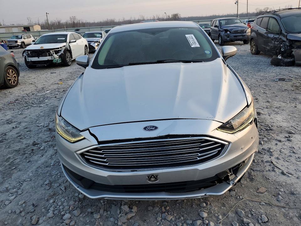 Photo 5 from auction – 2017 FORD FUSION with VIN 3FA6P0HD7HR121767