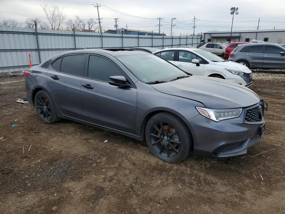 Photo 4 from auction – 2018 ACURA TLX with VIN 19UUB2F37JA006822