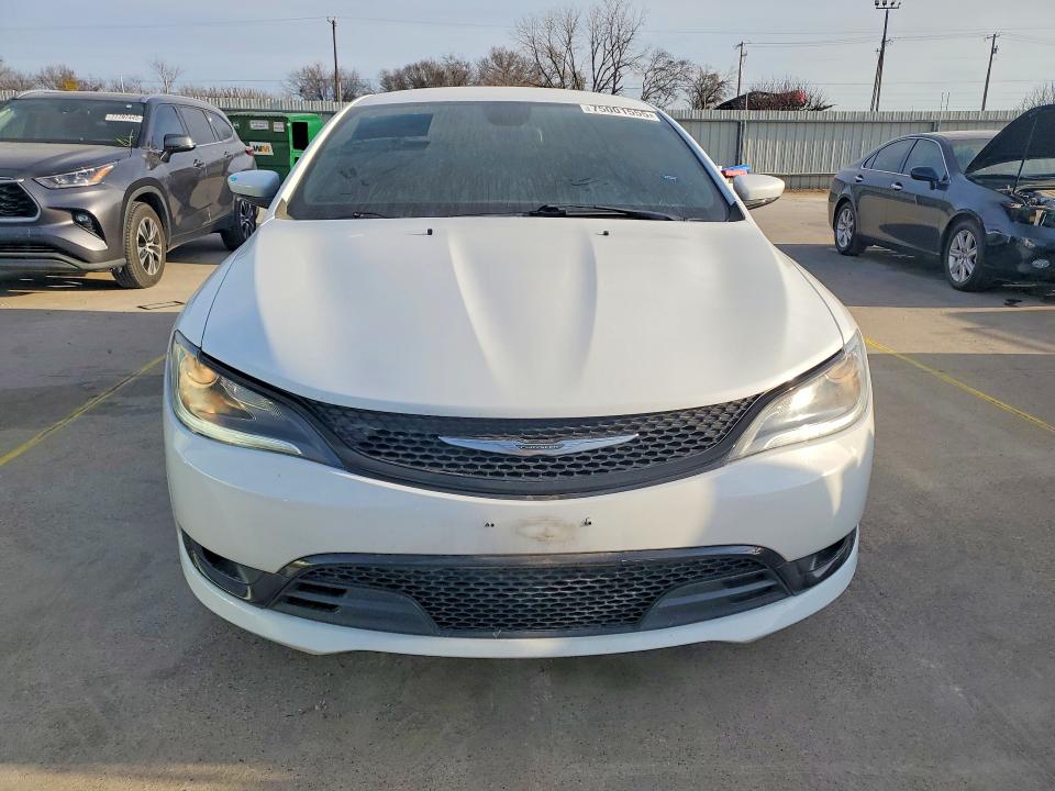 Photo 5 from auction – 2016 CHRYSLER 200 with VIN 1C3CCCBB3GN185103