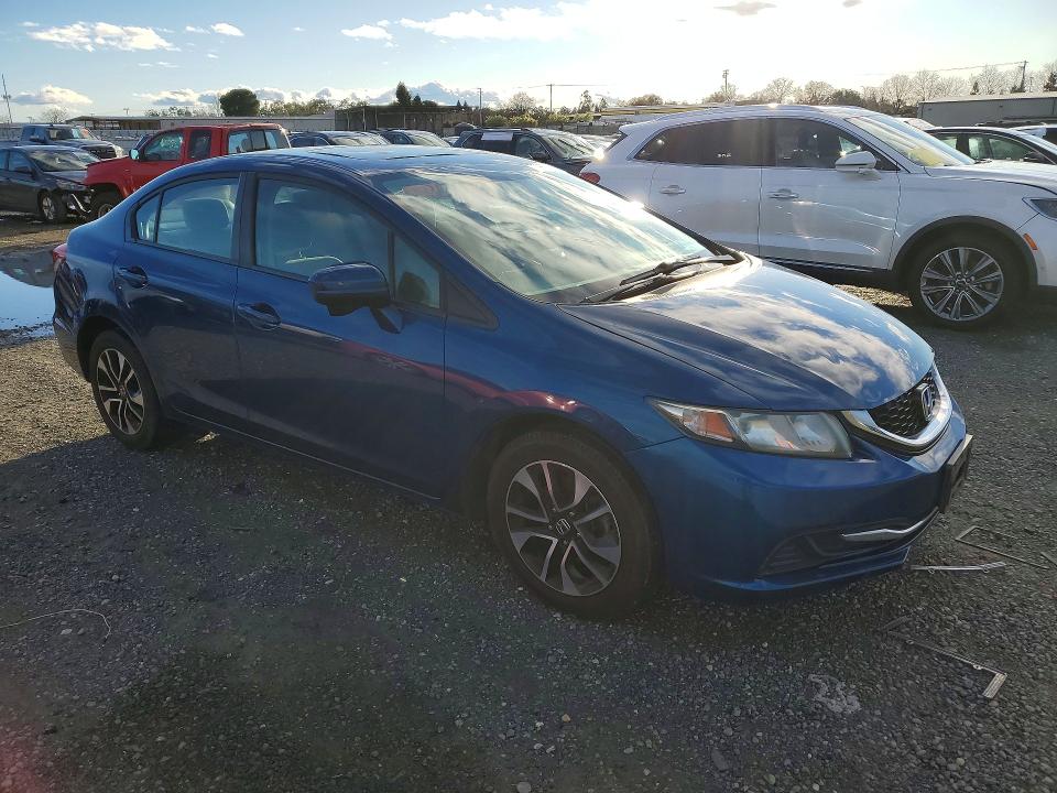 Photo 4 from auction – 2015 HONDA CIVIC with VIN 2HGFB2F82FH531106