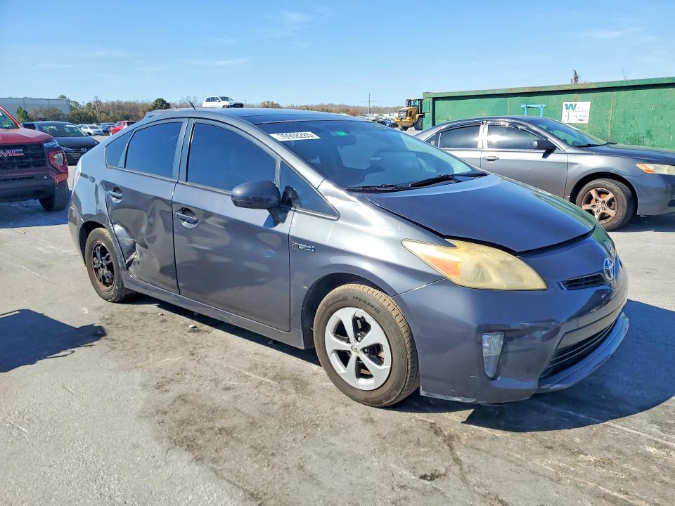 Photo 4 from auction – 2013 TOYOTA PRIUS with VIN JTDKN3DU6D1668622