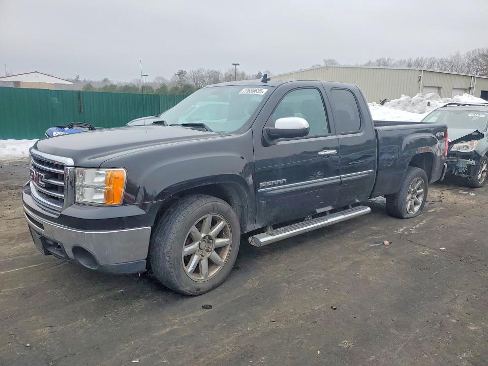 GMC SIERRA 2013 مع رقم تعريف المركبة 1GTR2VE73DZ321150 - صورة من المزاد