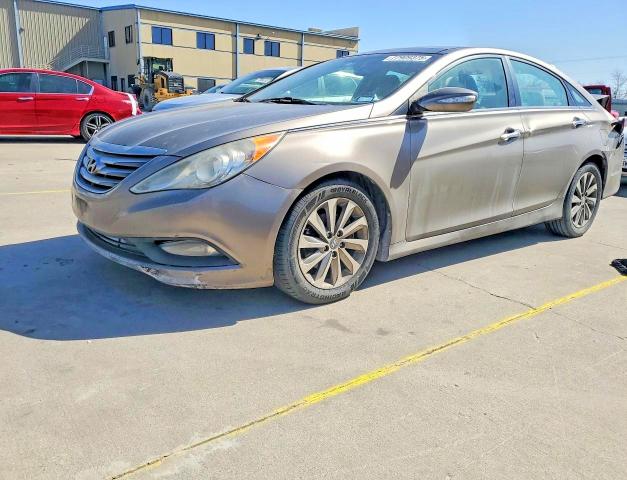 HYUNDAI SONATA 2014 with VIN 5NPEC4AC9EH854184 - Photo from auction