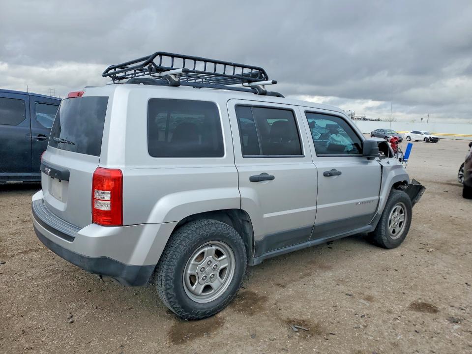 Photo 3 from auction – 2012 JEEP PATRIOT with VIN 1C4NJPBA0CD657363