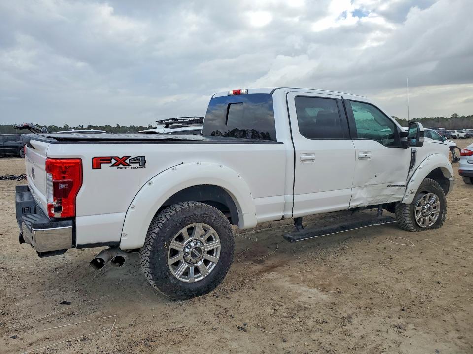Photo 3 from auction – 2017 FORD F250 with VIN 1FT7W2BT5HEC08230