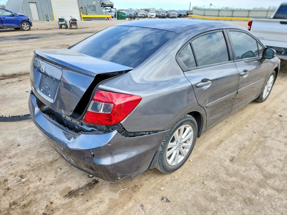 Photo 3 from auction – 2012 HONDA CIVIC with VIN 2HGFB2F85CH603279