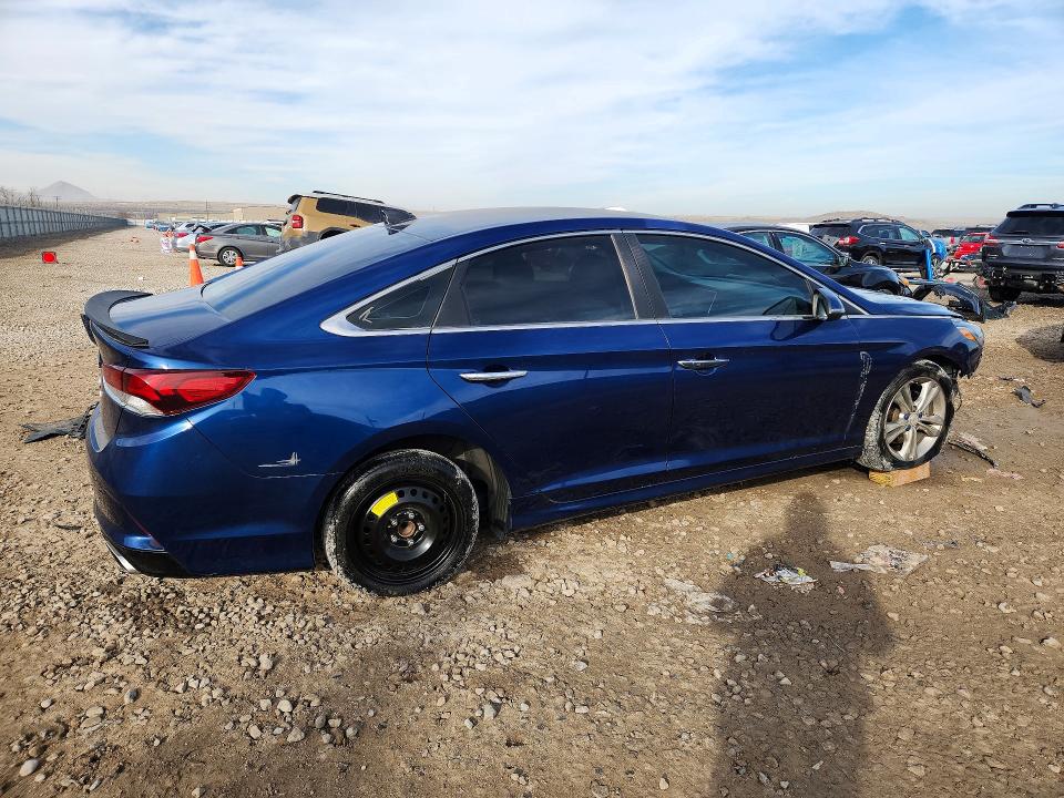 Photo 3 from auction – 2018 HYUNDAI SONATA with VIN 5NPE34AF6JH654142