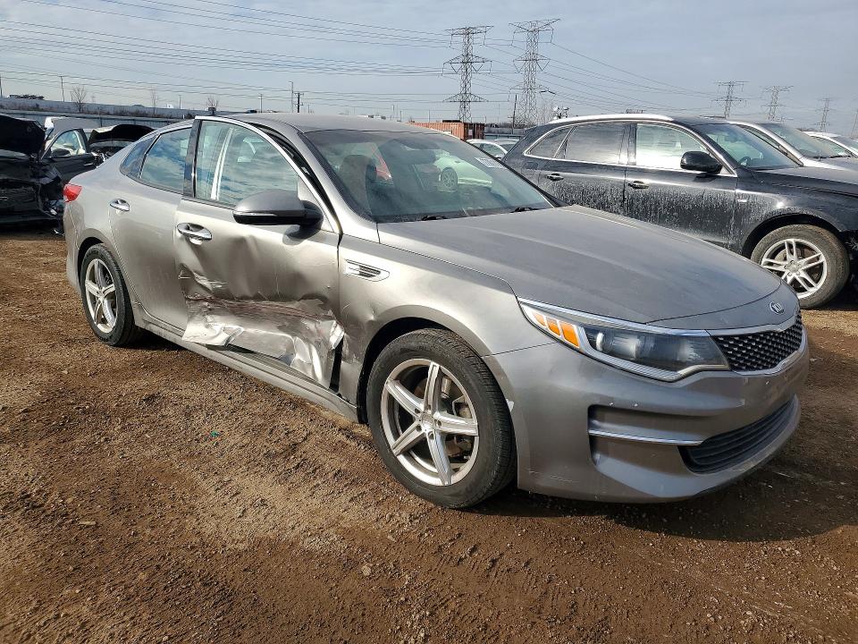 Photo 4 from auction – 2018 KIA OPTIMA with VIN 5XXGU4L30JG195453
