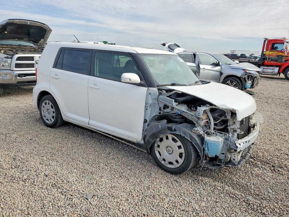 Photo 4 from auction – 2014 TOYOTA SCION XB with VIN JTLZE4FE2EJ063366