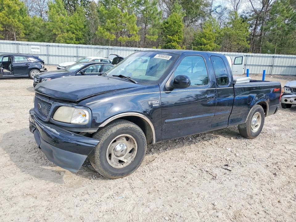 FORD F150 2000 with VIN 1FTRX17W0YNA95872 - Photo from auction