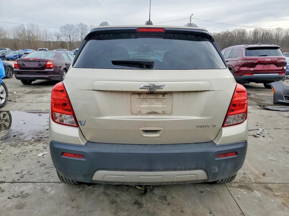 Photo 6 from auction – 2016 CHEVROLET TRAX with VIN 3GNCJLSB7GL127777
