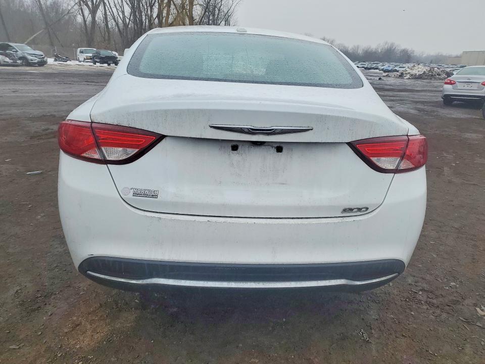 Photo 6 from auction – 2015 CHRYSLER 200 with VIN 1C3CCCAB5FN704507