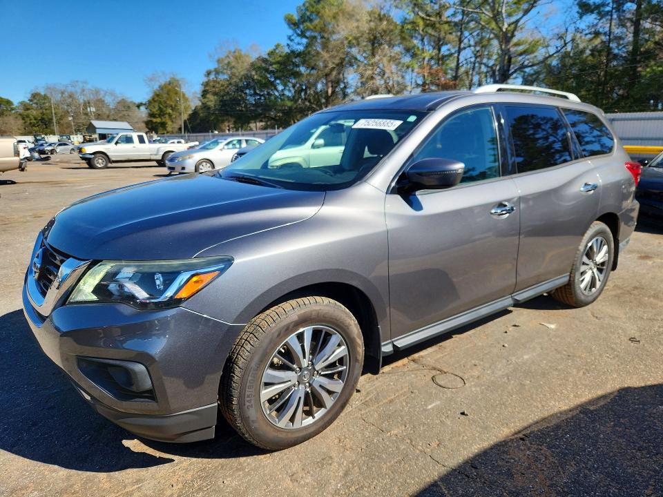 NISSAN PATHFINDER 2018 with VIN 5N1DR2MN8JC623452 - Photo from auction