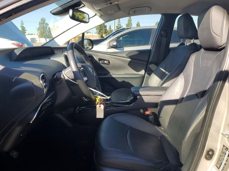 Photo 7 from auction – 2017 TOYOTA PRIUS PRIM with VIN JTDKARFP7H3020013