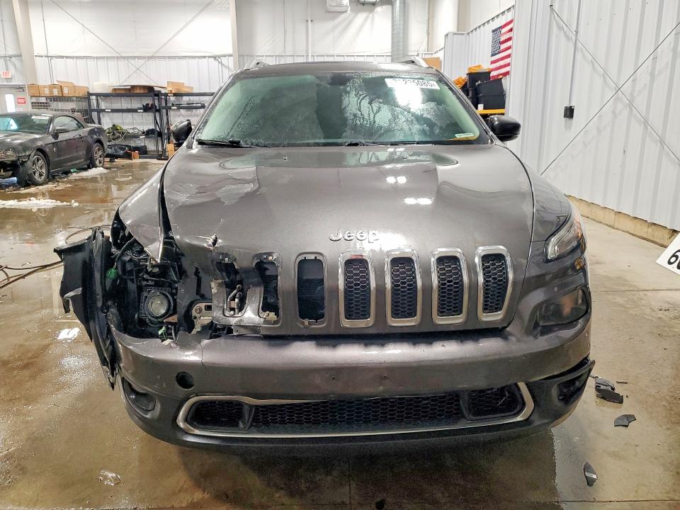 Photo 5 from auction – 2014 JEEP CHEROKEE with VIN 1C4PJLDS4EW173128